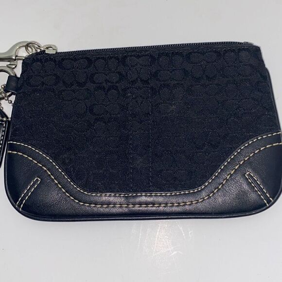Coach Women's Black Mini Signature Jacquard Leather Wristlet One Size - Picture 1 of 11